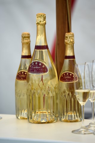 700065097 AJ 9183 D329893C393AE8B10F498C14F7819039