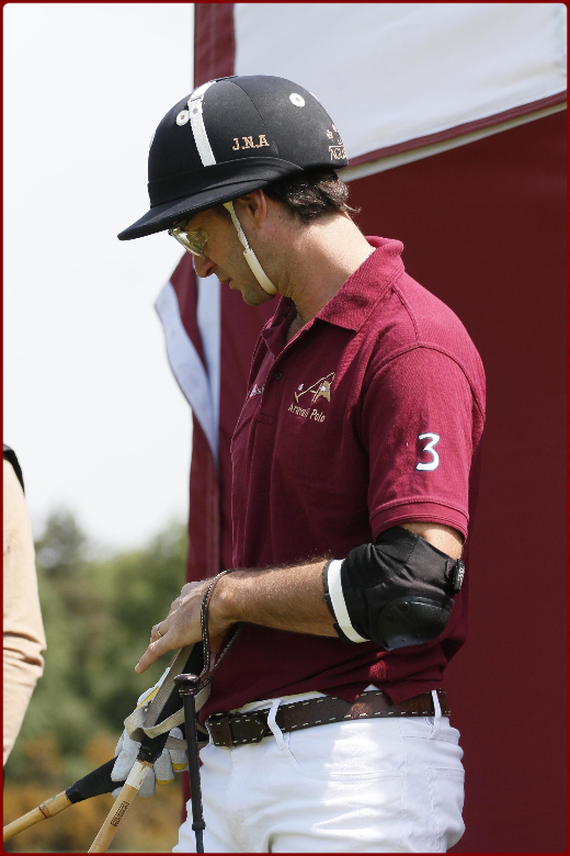 4 Javier Novillo Astrada