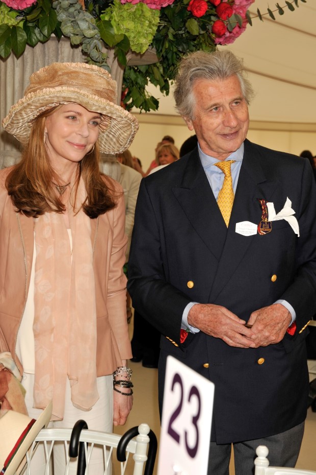 23. HM Queen Noor of Jordan  Mr Arnaud Bamberger Custom